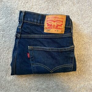 Levi’s 502 Dark Wash Taper Jeans — W32 L32‎